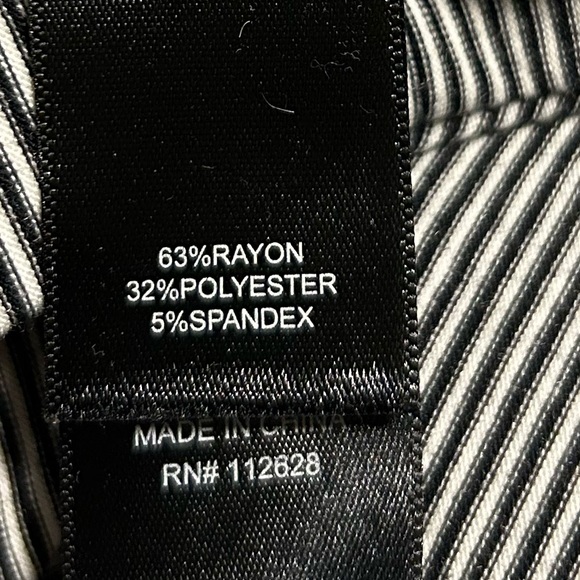 3/$25 Max Jeans Black and White Maxi T-shirt Dress - Picture 4 of 4